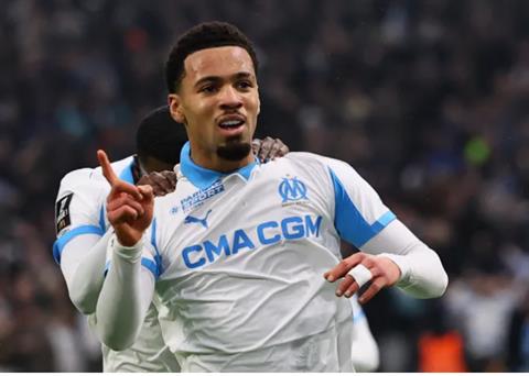 HLV Marseille lên tiếng cảnh báo Ethan Nwaneri