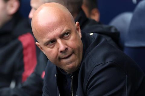 Arne Slot giải thích thế nào sau trận thua Man City?