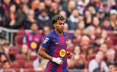 Lamine Yamal có thái độ lạ khi Barca đánh bại Atletico Madrid