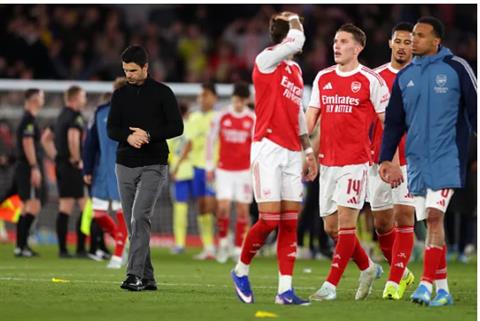 Alan Shearer nhận định về Arsenal