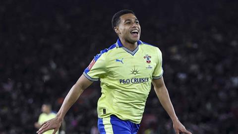 Man United và Everton theo dõi cầu thủ vừa nhấn chìm Arsenal