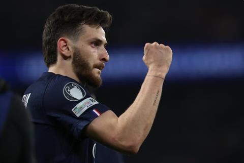 Khvicha Kvaratskhelia đi vào lịch sử PSG