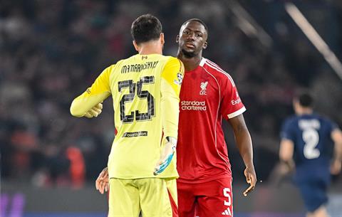 Gerrard chỉ trích hai cầu thủ Liverpool sau trận thua PSG