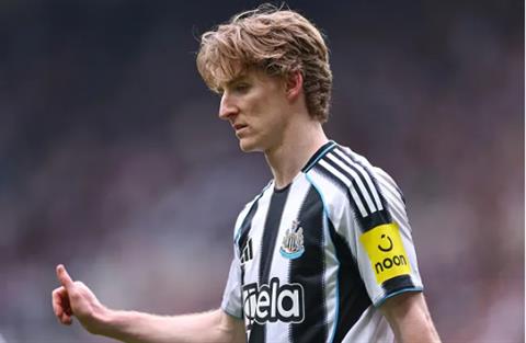 Alan Shearer gửi thông điệp tới Arsenal vụ Anthony Gordon 