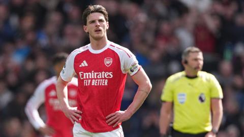 Arsenal bị la ó dữ dội sau thất bại trước Bournemouth