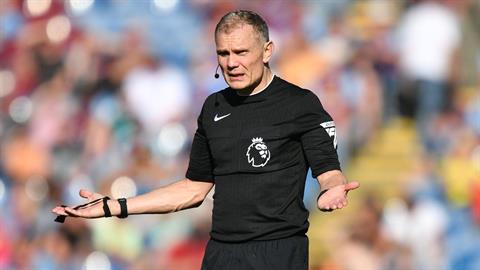 Cựu trọng tài NHA: VAR không còn phù hợp, gây nhiều tranh cãi