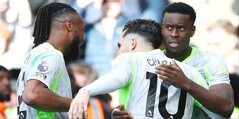 Marc Guehi nhường giải Cầu thủ xuất sắc nhất cho Cherki