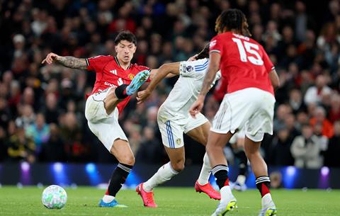 Man Utd 1-2 Leeds: Gáo nước lạnh ngay tại Old Trafford