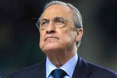 Chủ tịch Perez nổi điên trong phòng thay đồ Real