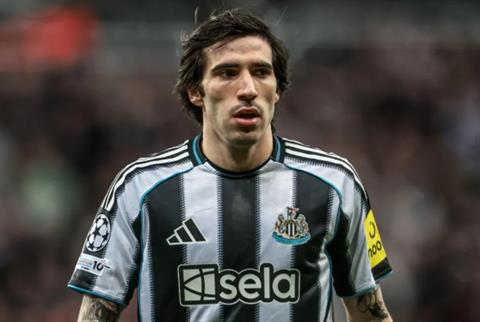 Newcastle cải tổ đội hình: 7 cầu thủ rời đi ở Hè 2026