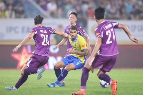 V.League mặc định đá cùng giờ 2 vòng cuối: Hay hơn Ngoại hạng Anh