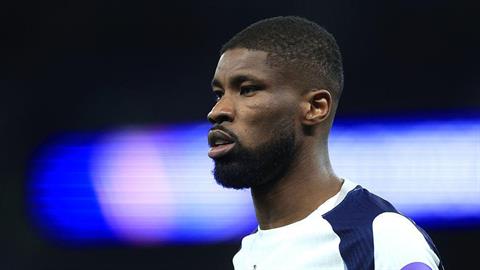 Tottenham lên án làn sóng phân biệt chủng tộc nhắm vào Danso