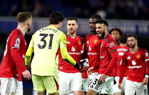 Senne Lammens: Bức tường giữa bão giông