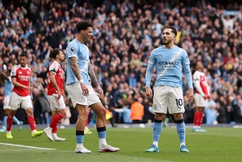6 cầu thủ Arsenal không thể hiện được phong độ trước Man City
