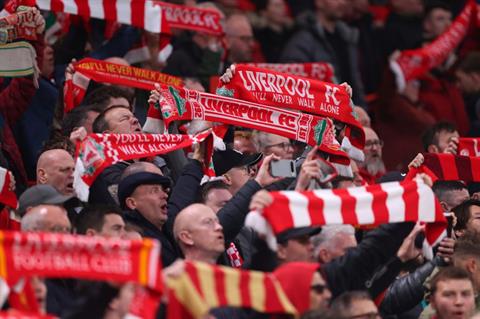 CĐV Liverpool phản ứng dữ dội vì kế hoạch tăng giá vé