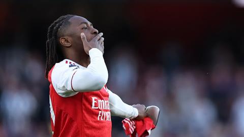 Eberechi Eze sút xa tốt nhất Premier League