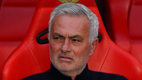 Iker Casillas phản đối Mourinho trở lại Real Madrid