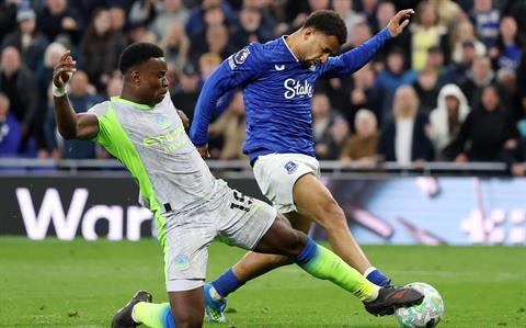 Manchester City: Một bước sa chân, chao nghiêng tham vọng