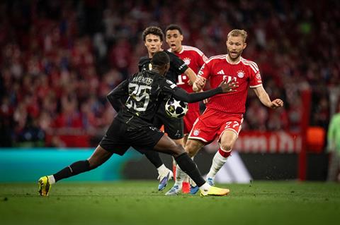 Luis Enrique khen ngợi hàng thủ PSG kềm tỏa tốt Bayern
