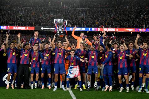 Mục tiêu của Barca sau chức vô địch