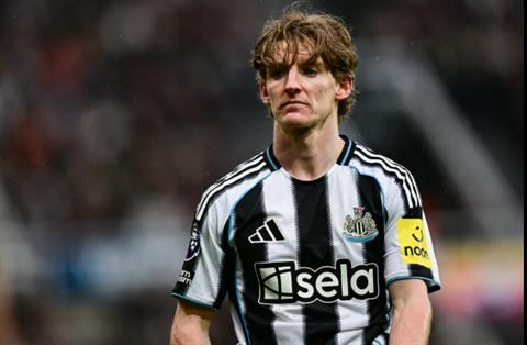 Anthony Gordon đạt được thỏa thuận cá nhân với Bayern Munich