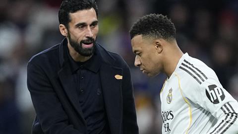 Arbeloa bảo vệ Mbappe giữa làn sóng chỉ trích dữ dội