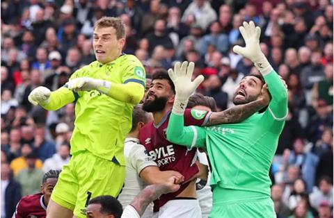 Đội trưởng Man City nói gì về bàn thắng bị từ chối của West Ham trước Arsenal?