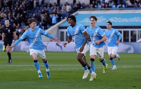 Con trai Heskey ghi bàn quyết định, Man City vô địch FA Youth Cup