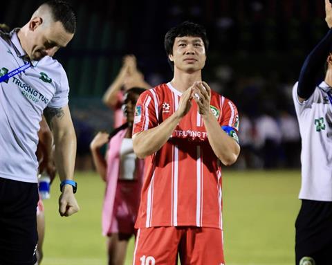 Công Phượng còn cách V.League… đúng 1 trận thắng