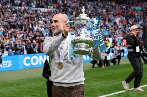 Pep Guardiola cấm cầu thủ Man City ăn mừng sau chức vô địch FA Cup