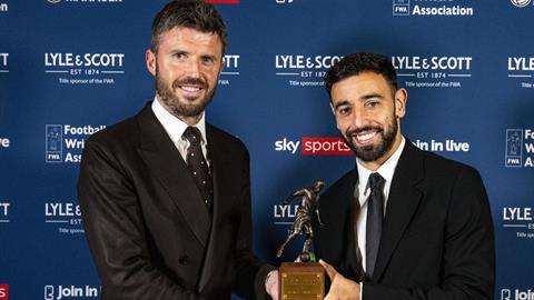 Bruno Fernandes tiết lộ lý do Man United thay Amorim