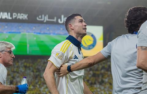 Ronaldo bật khóc trong lần đầu vô địch Saudi Pro League