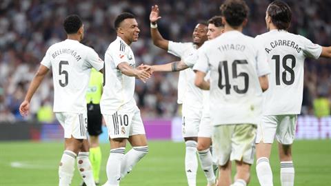 Real Madrid thắng tưng bừng ngày Arbeloa chia tay Bernabeu