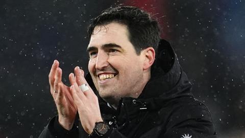 Andoni Iraola ký hợp đồng với Liverpool trong hôm nay