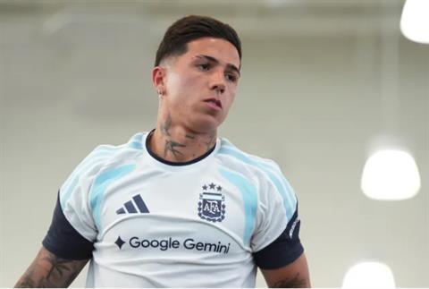 Chelsea bán Enzo Fernandez là phương án tốt nhất
