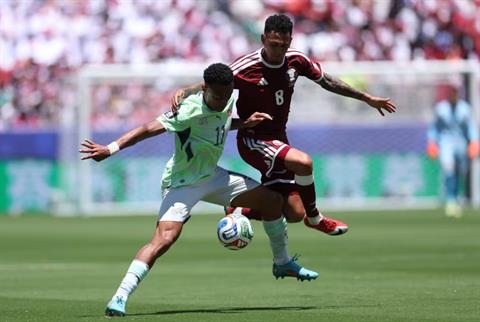 Họ phản ứng thế nào sau trận Qatar 1-1 Thụy Sĩ?