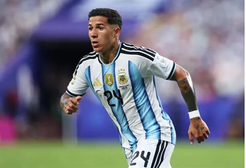 Jose Mourinho muốn Real Madrid chiêu mộ Enzo Fernandez