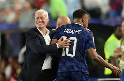 HLV Didier Deschamps ủng hộ Kylian Mbappe phá kỷ lục ghi bàn của Messi