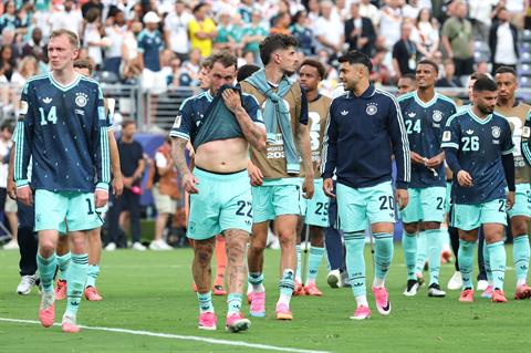 Klopp chỉ trích tuyển Đức sau cú sốc trước Ecuador