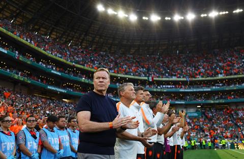 Ibrahimovic chỉ trích Koeman sau thất bại của Hà Lan
