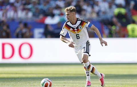 Joshua Kimmich thừa nhận ĐT Đức xứng đáng bị loại