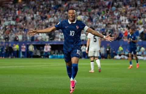 Zlatan Ibrahimovic hết lời khen ngợi ĐT Pháp và Kylian Mbappe