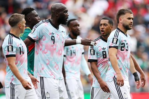 Tielemans phủ nhận mâu thuẫn với Trossard sau tranh cãi nảy lửa