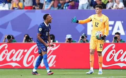 Báo chí Pháp bức xúc vì FIFA bổ nhiệm trọng tài Argentina