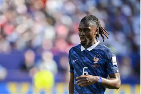 Arsenal nên chiêu mộ sao tuyển Pháp thay vì Bruno Guimaraes