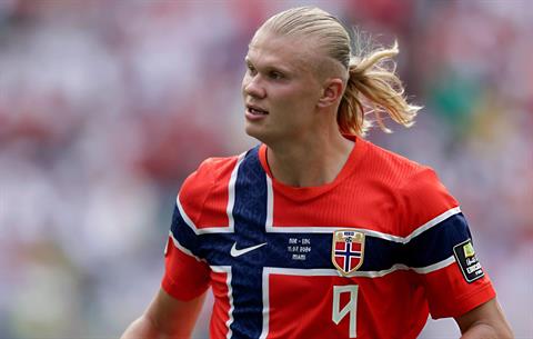 Erling Haaland và 40 ngày biến giấc mơ Na Uy thành hiện thực
