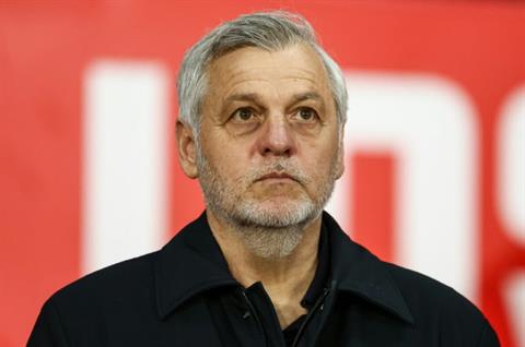 Tiểu sử huấn luyện viên Bruno Genesio (thống kê)