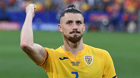Tiểu sử hậu vệ, trung vệ Radu Dragusin của Spurs