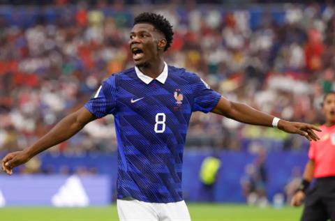 Real Madrid sẵn sàng bán Aurelien Tchouameni cho MU
