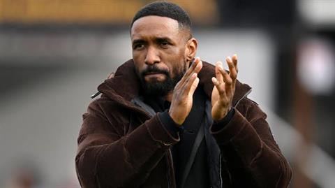 Jermain Defoe bỏ công việc HLV chỉ sau 116 ngày
